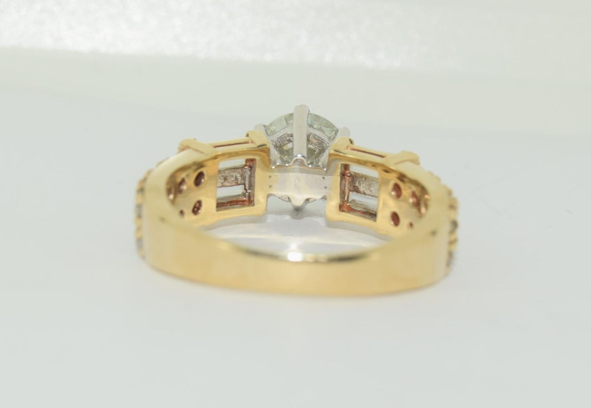 9ct gold Moissanite Diamond ring - 1.00ct centre stone, baguette/round stones on sides. Size M+. - Image 3 of 5