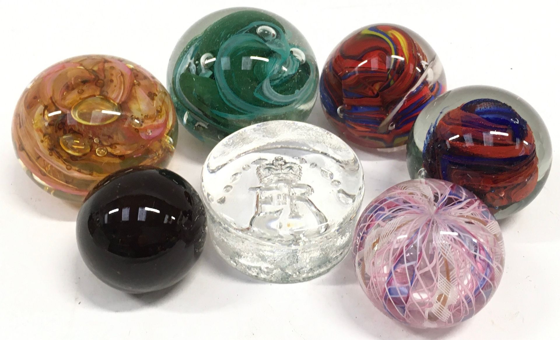 Collection of glass paperweights to include examples by Langham and Caithness - Image 3 of 3