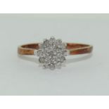 9ct gold ladies diamond cluster ring H/M diamond size M