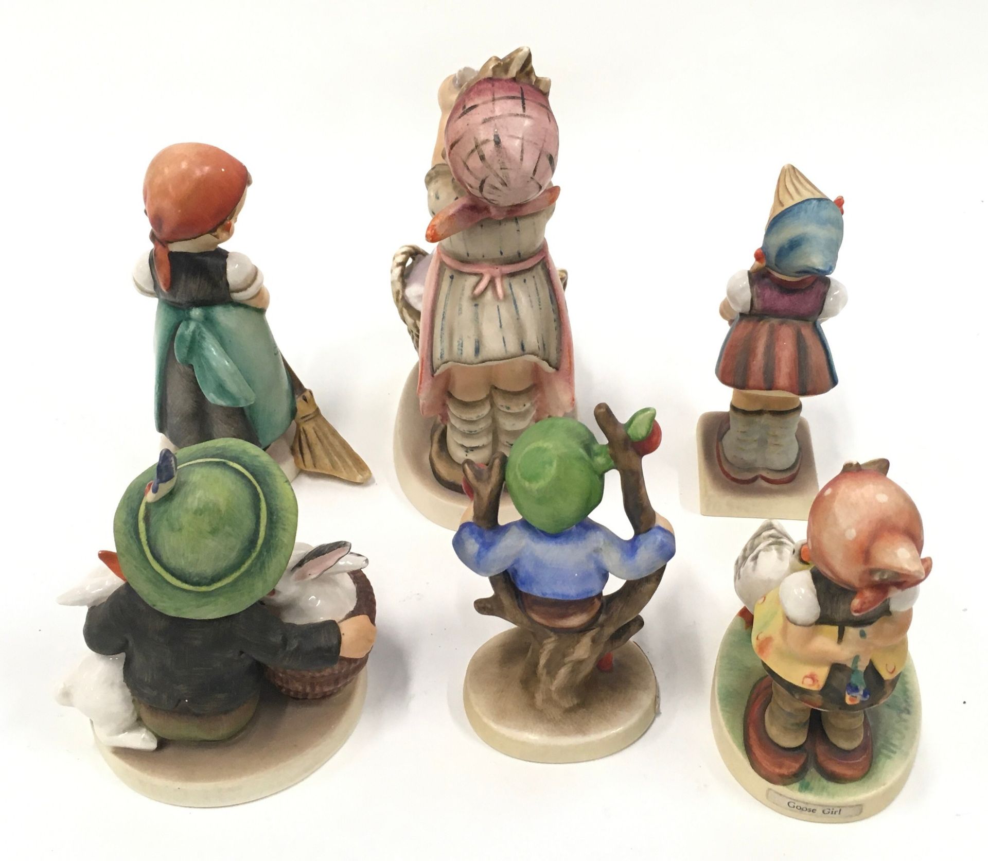 Goebel/Hummel collection of figurines to include "Little Helper" and "Goose Girl" (6). - Image 3 of 5