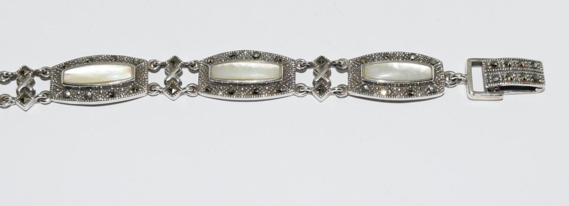 Art Deco Mother of Pearl 925 silver marcasite bracelet. - Image 2 of 3