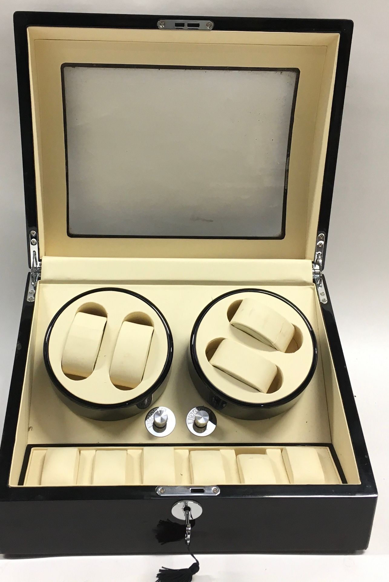 Wooden watch winder watch case. Space to store up to 10 watches including winders for up to 4 - Image 2 of 2