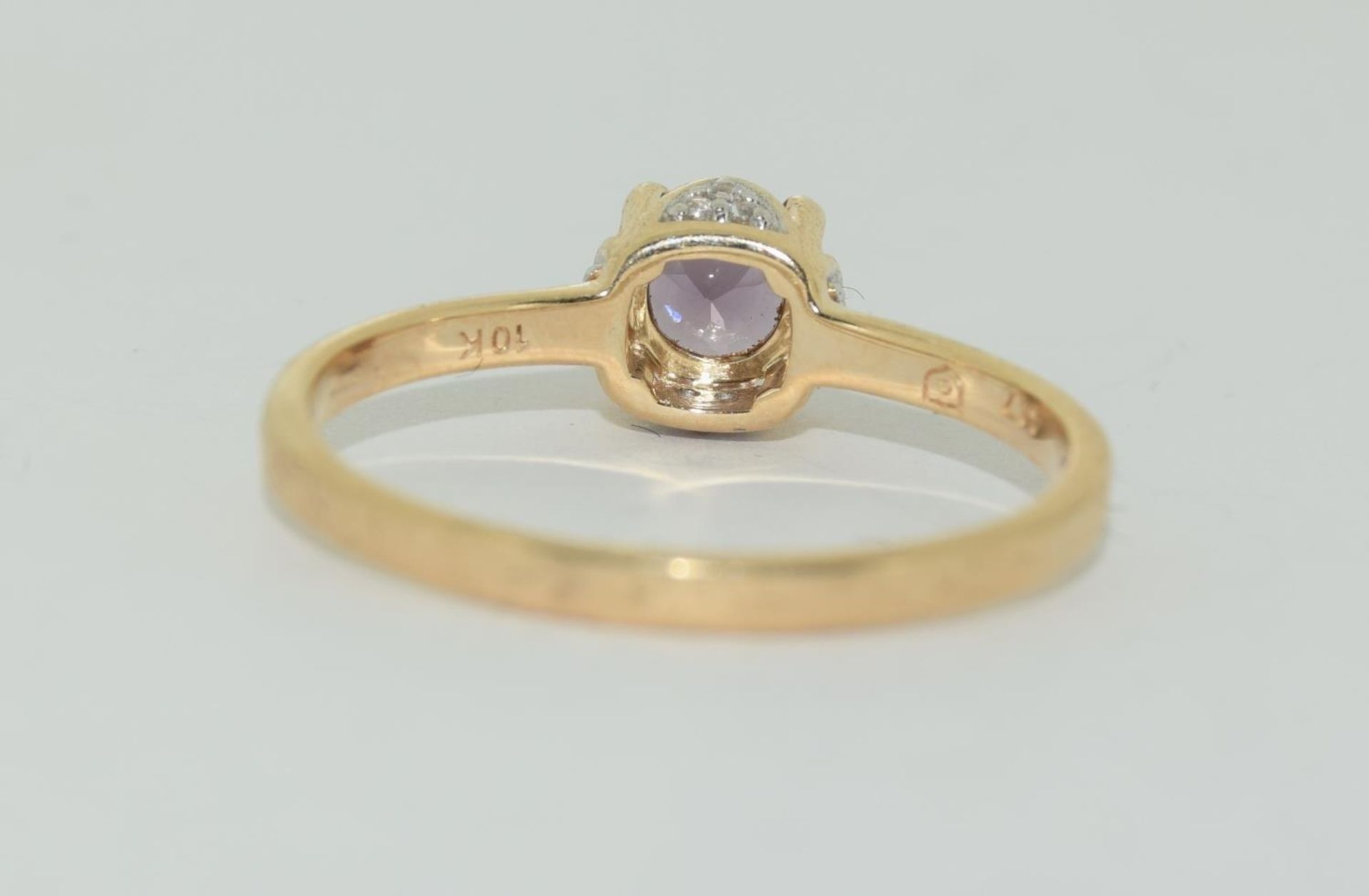 9ct gold ladies Amethyst and diamond crown ring size R - Image 3 of 5