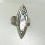 A Mother of Pearl and 925 silver ring, size Q