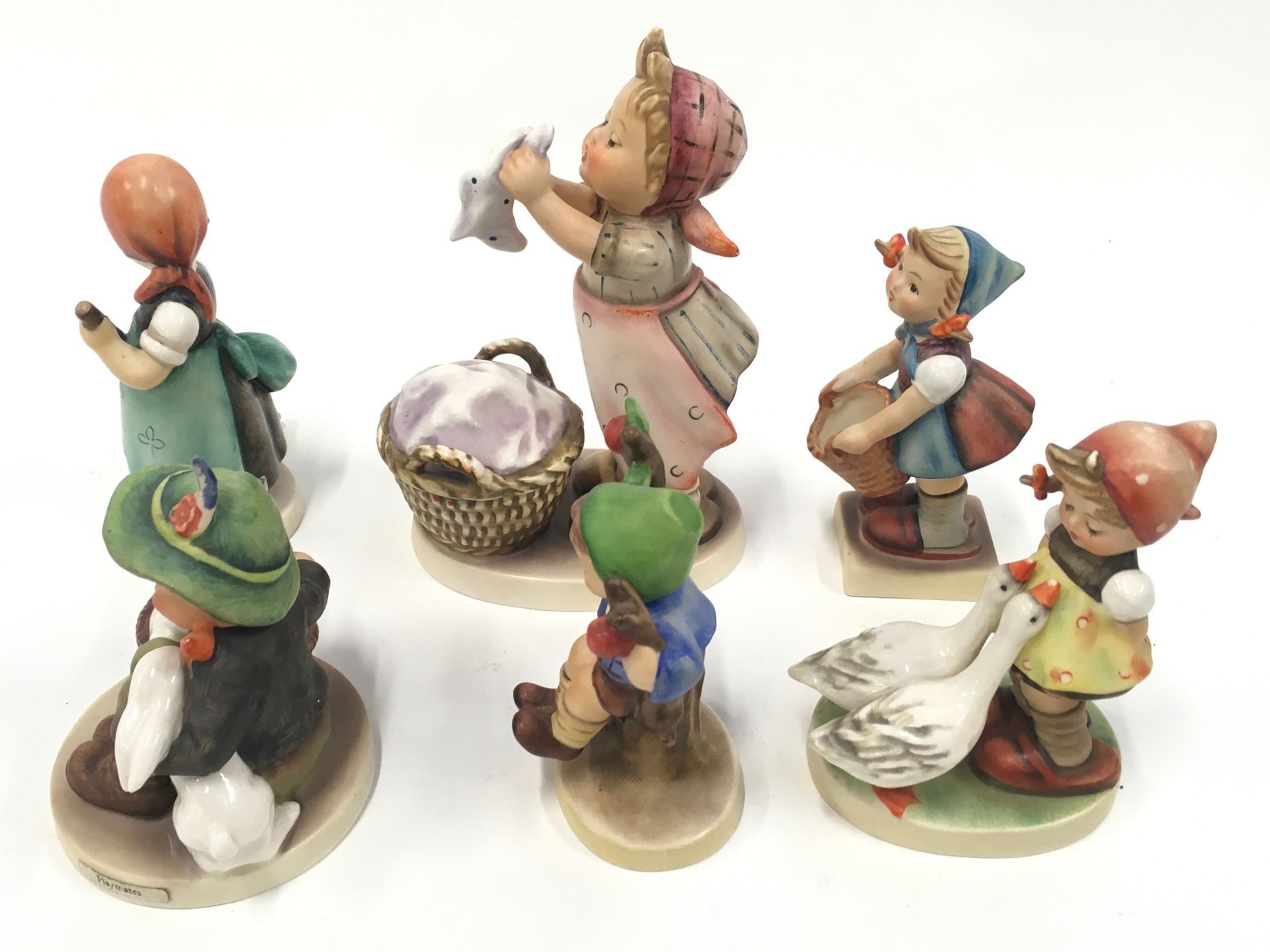 Goebel/Hummel collection of figurines to include "Little Helper" and "Goose Girl" (6). - Image 2 of 5