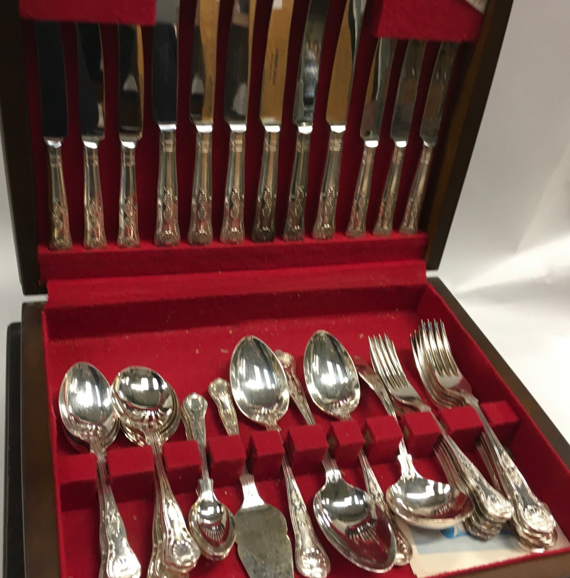 2 x canteen of silver plated cutlery by Newbridge and Cooper Bros in wooden cases - Image 3 of 3