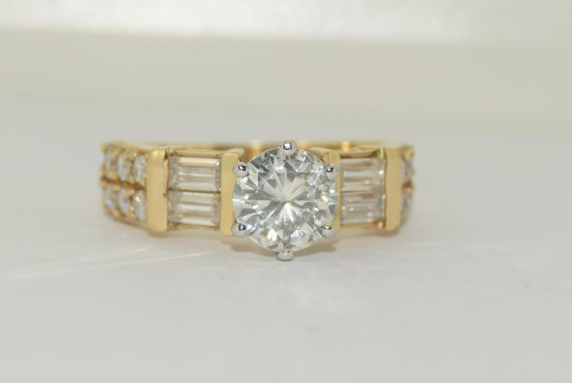 9ct gold Moissanite Diamond ring - 1.00ct centre stone, baguette/round stones on sides. Size M+. - Image 5 of 5