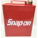 Snap on petrol can. (254)