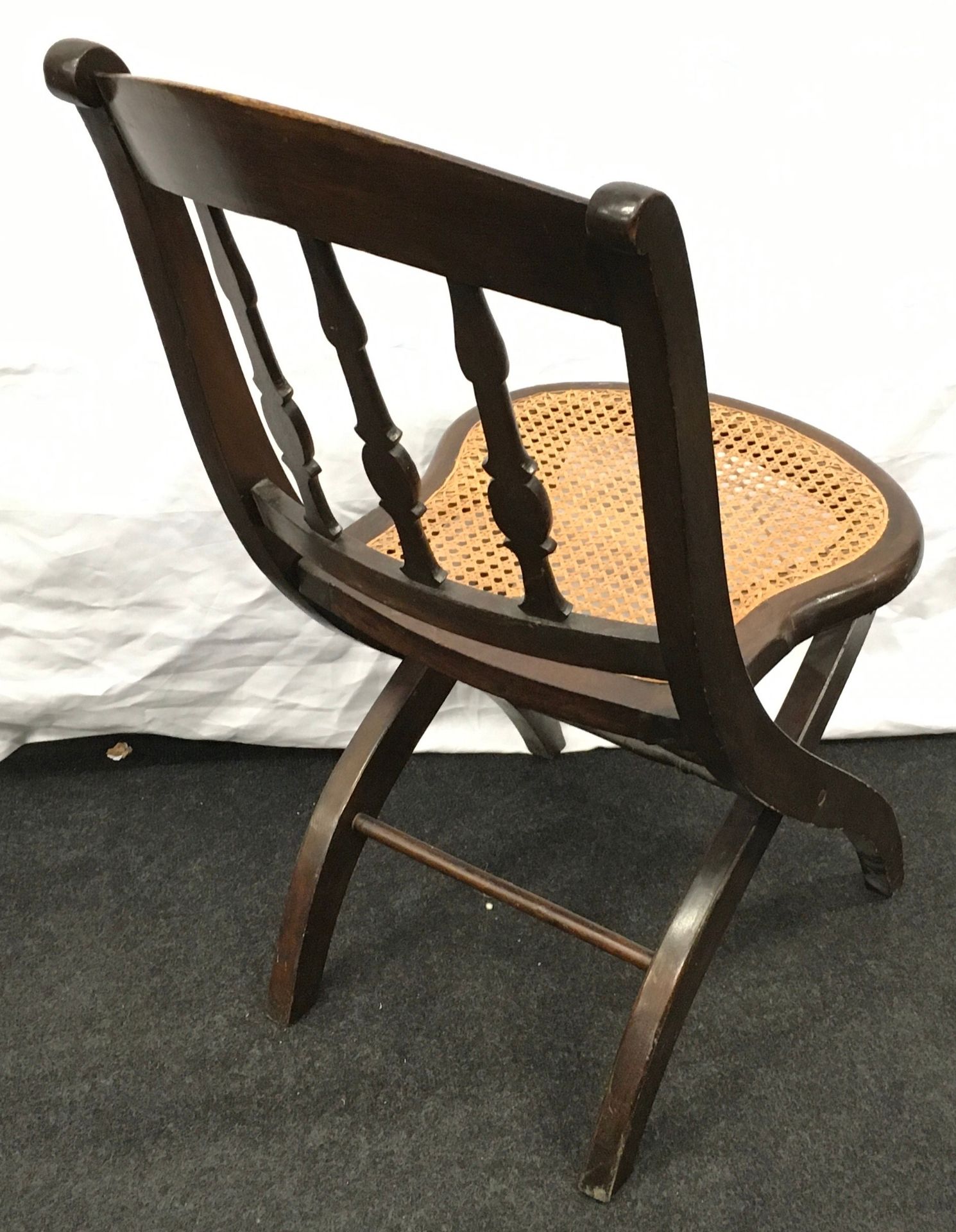 Vintage mahogany folding chair with rattan seat in good order - Image 2 of 3