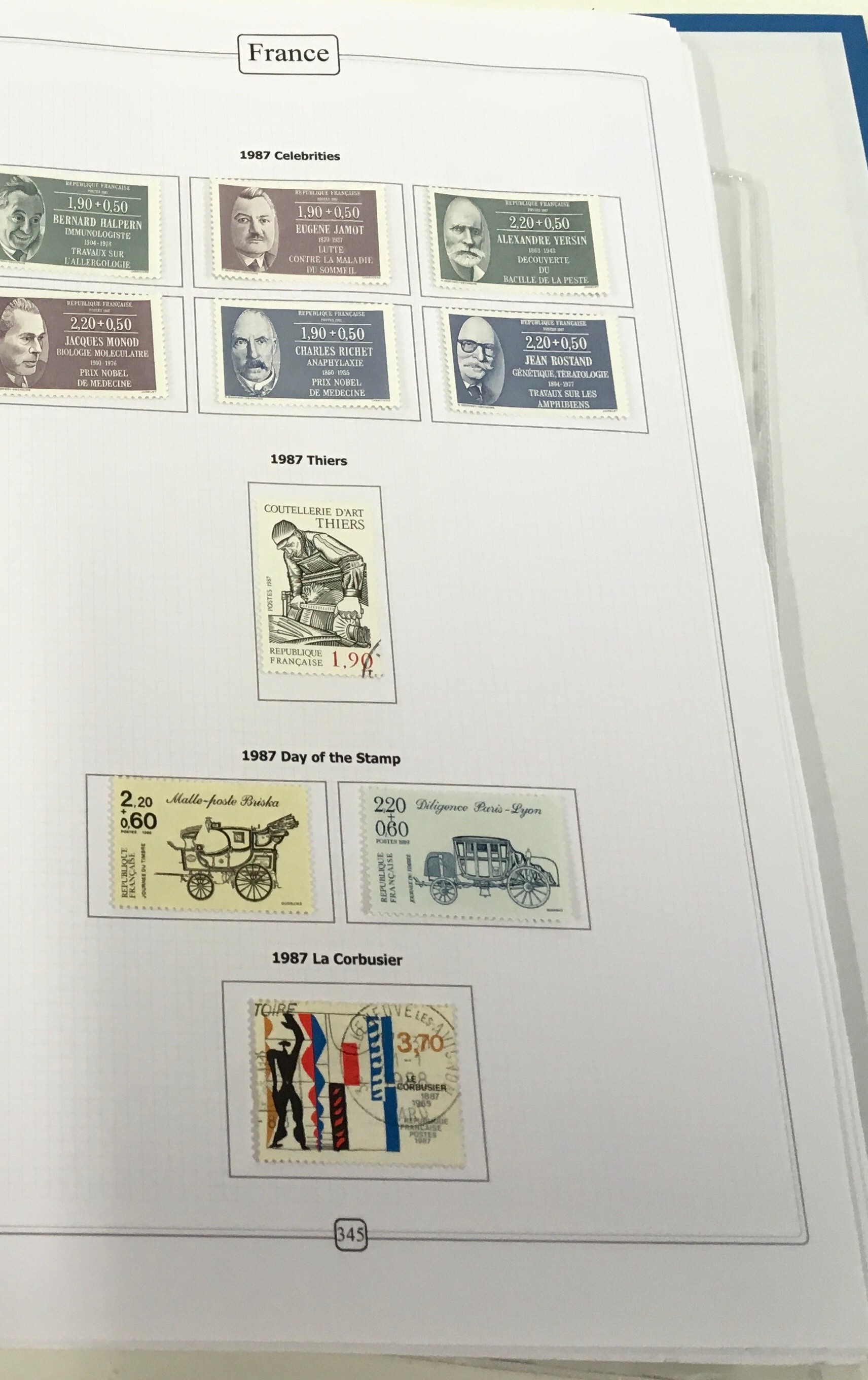 3 folders containing post 1970 France stamps - Image 6 of 12