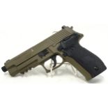 Quality Japan made Sig Sauer P226 .177 air pistol c/w carrycase. In good condition. Magazine