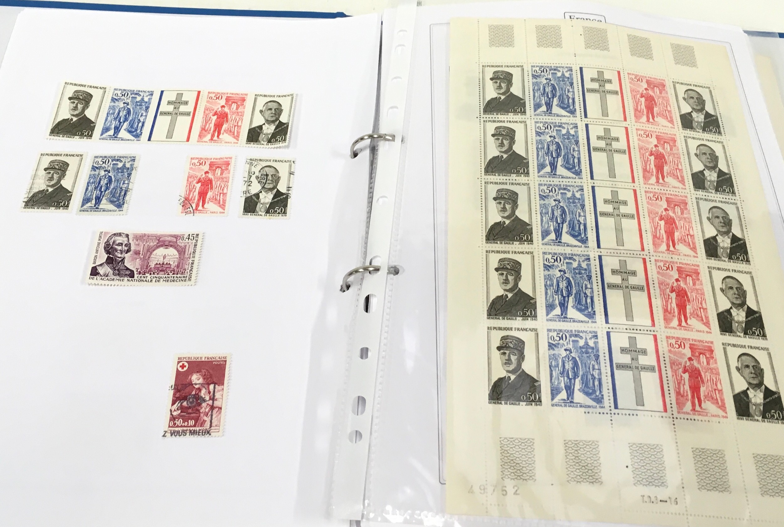 3 folders containing post 1970 France stamps - Image 2 of 12