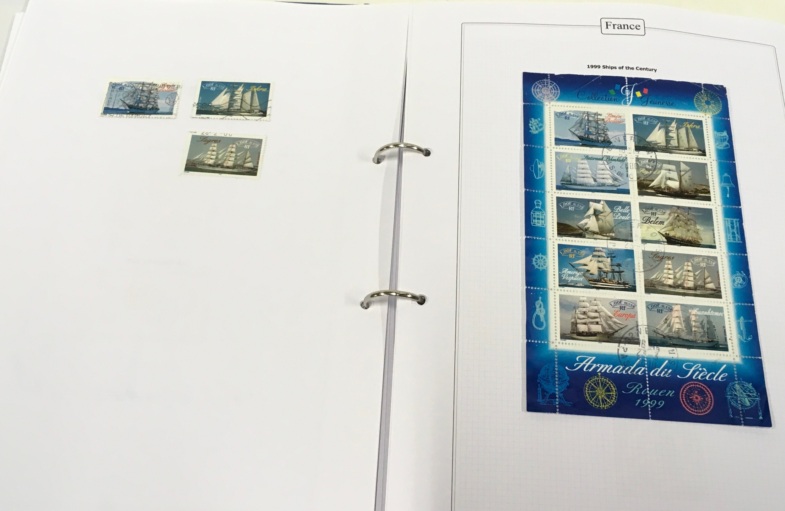 3 folders containing post 1970 France stamps - Image 8 of 12