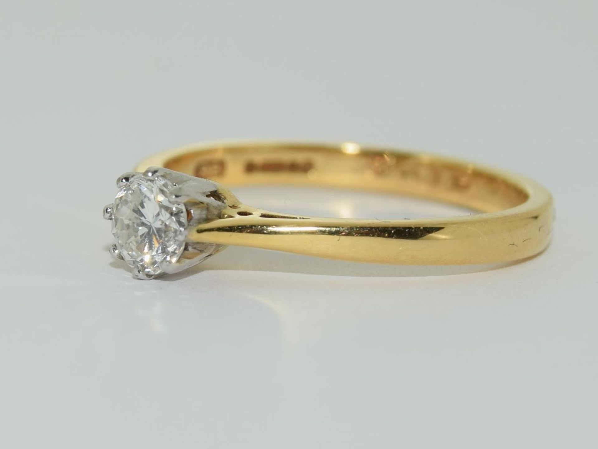 An 18ct yellow gold solitaire ring of 2.8gm of 0.39ct brilliant cut diamond size N. - Image 4 of 5