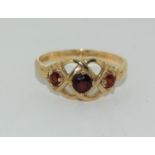 9ct gold ladies 3 stone garnet ring size O