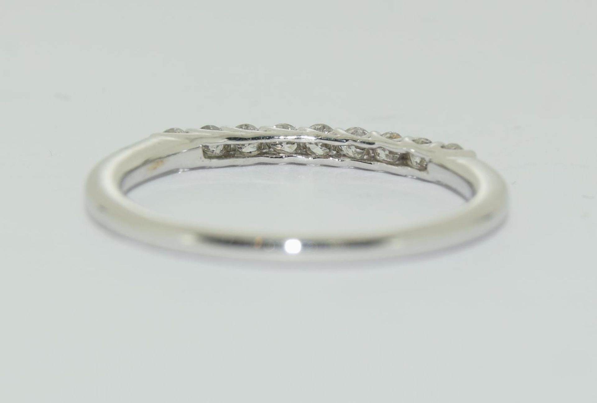 18ct white gold aura half eternity ring featuring nine uniform brilliant round cut diamonds each - Image 3 of 5