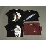 2 Givenchy, Kenzo, Valentino Wolf T-shirts. Size XL and M. Ref X468.