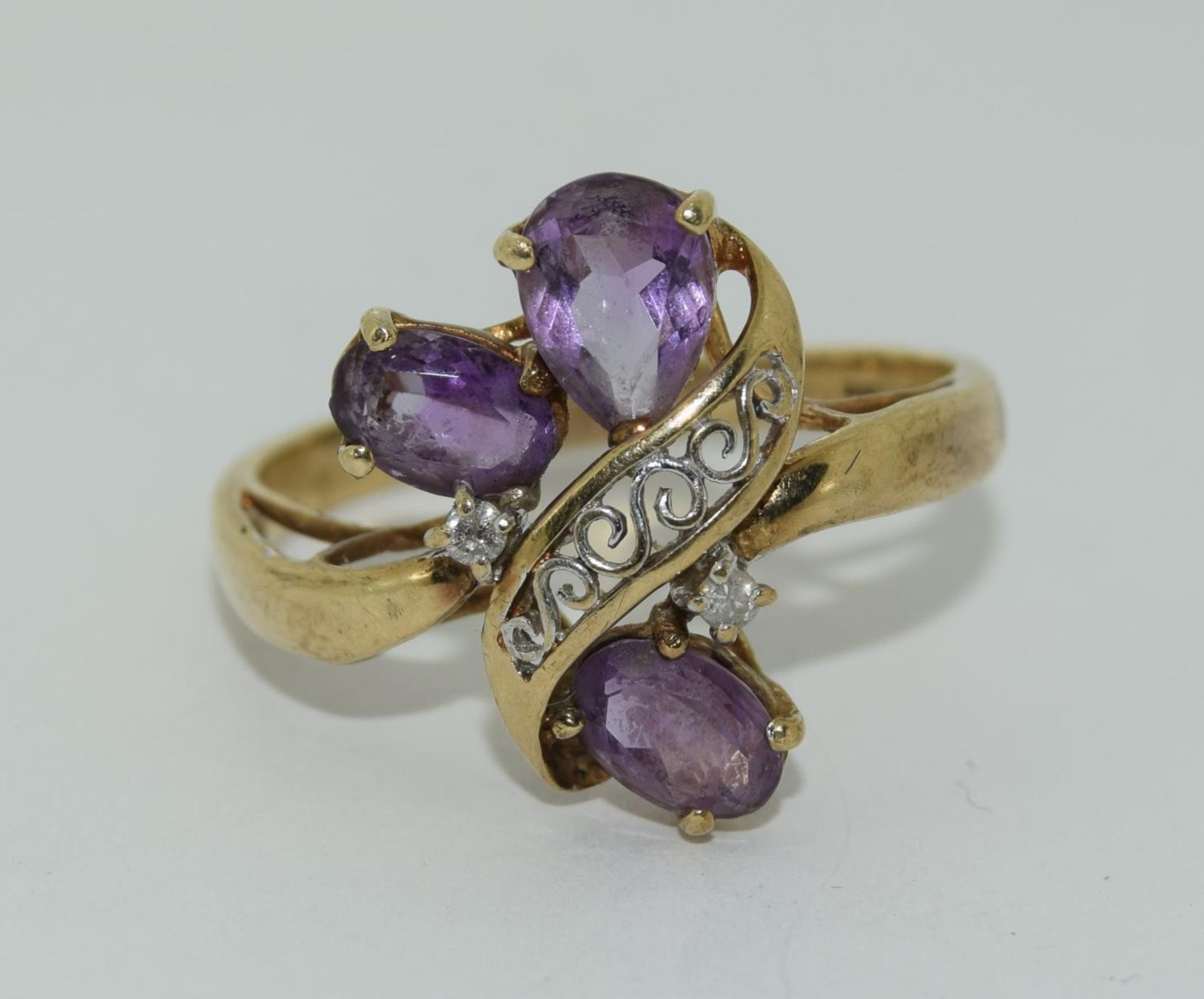 9ct gold ladies Amethyst and diamond sweep ring size R - Image 5 of 5