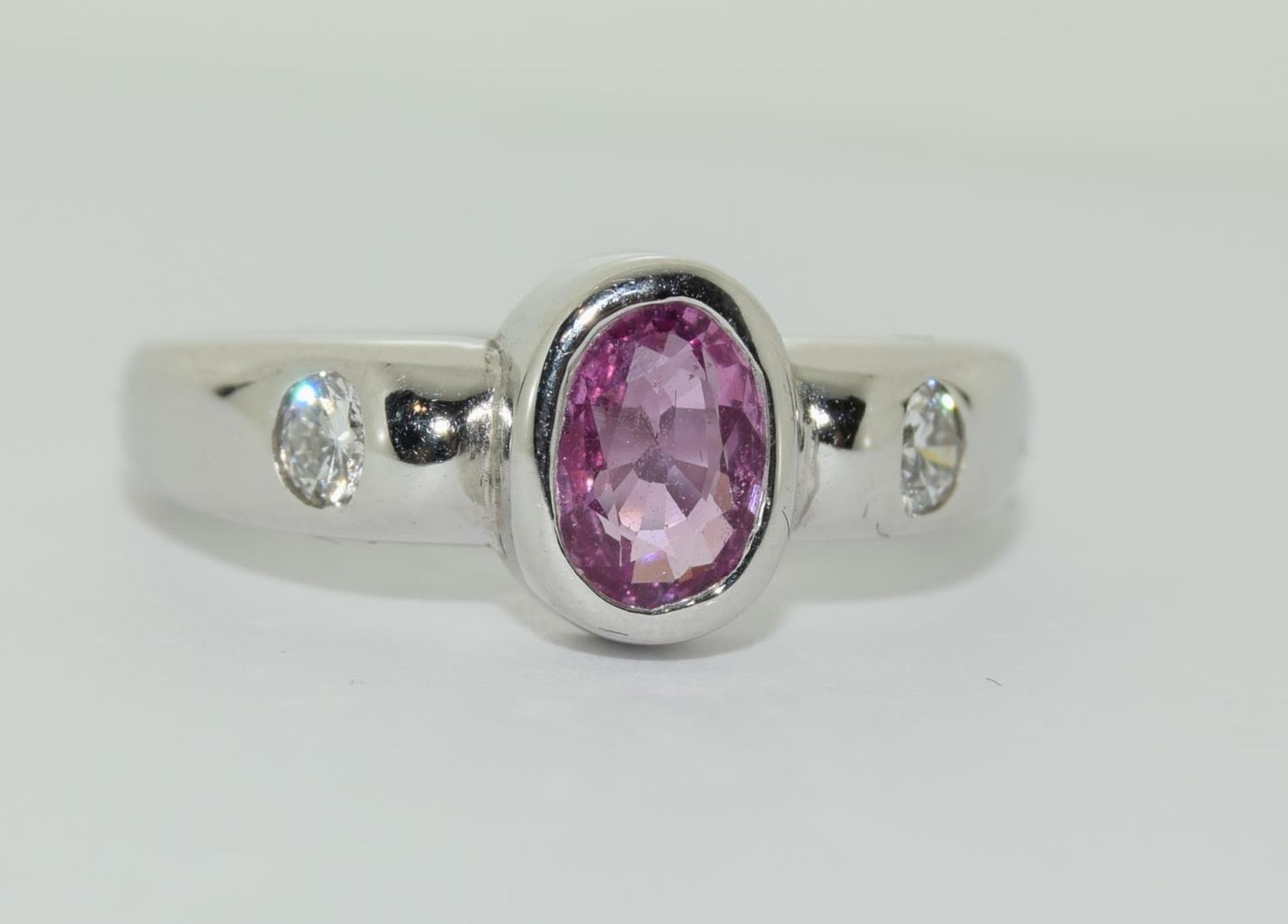 A 18ct white gold diamond and pink sapphire ring, approx weight, 6.4g diamond cut: brilliant and - Image 5 of 5