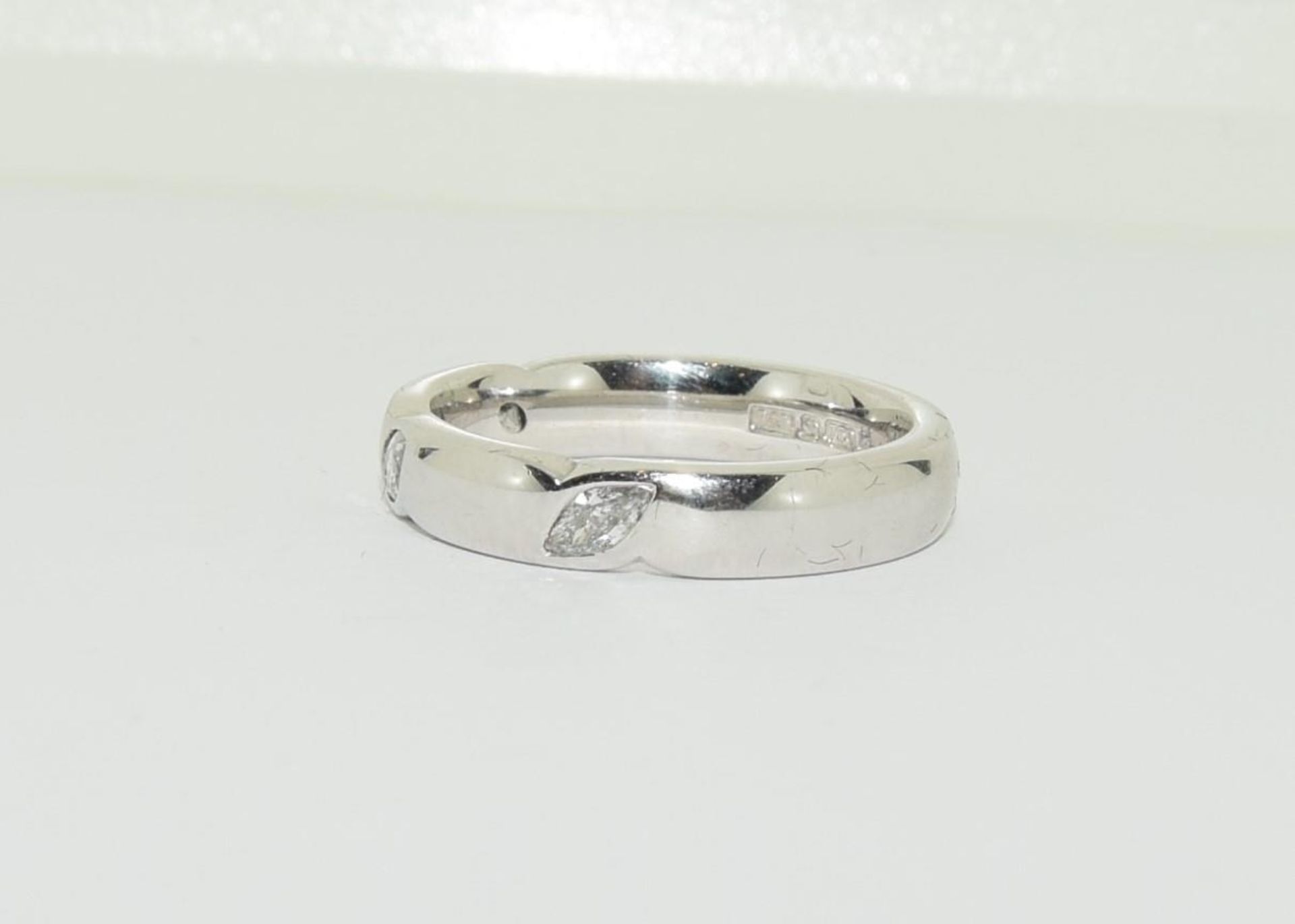 18ct white gold diamond set wedding band with Marquise cut diamond 6.1gm size M - Image 4 of 5