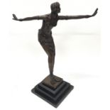 A deco bronze figure (118)