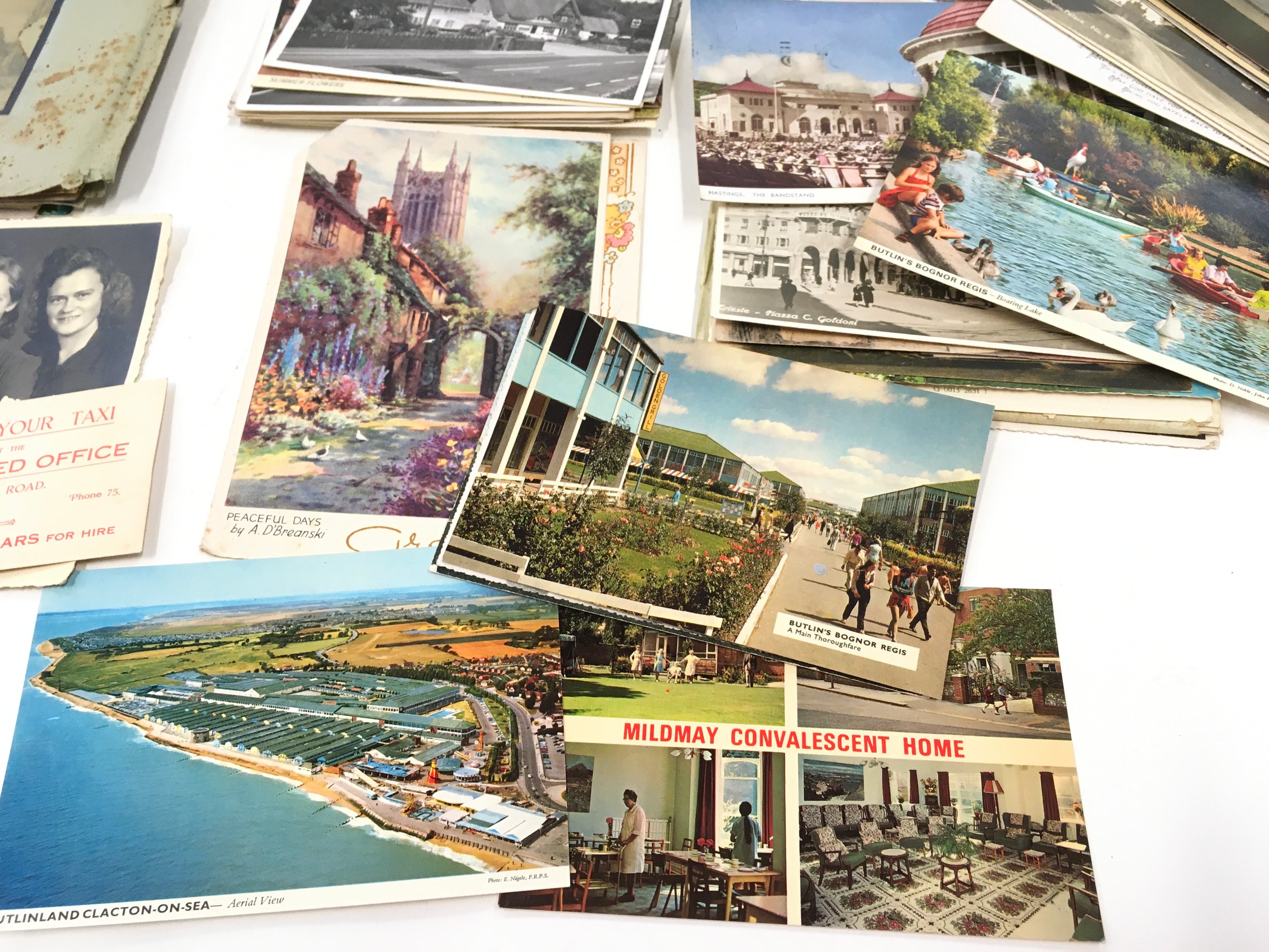 Good selection of loose postcards approx 300+ - Image 4 of 9