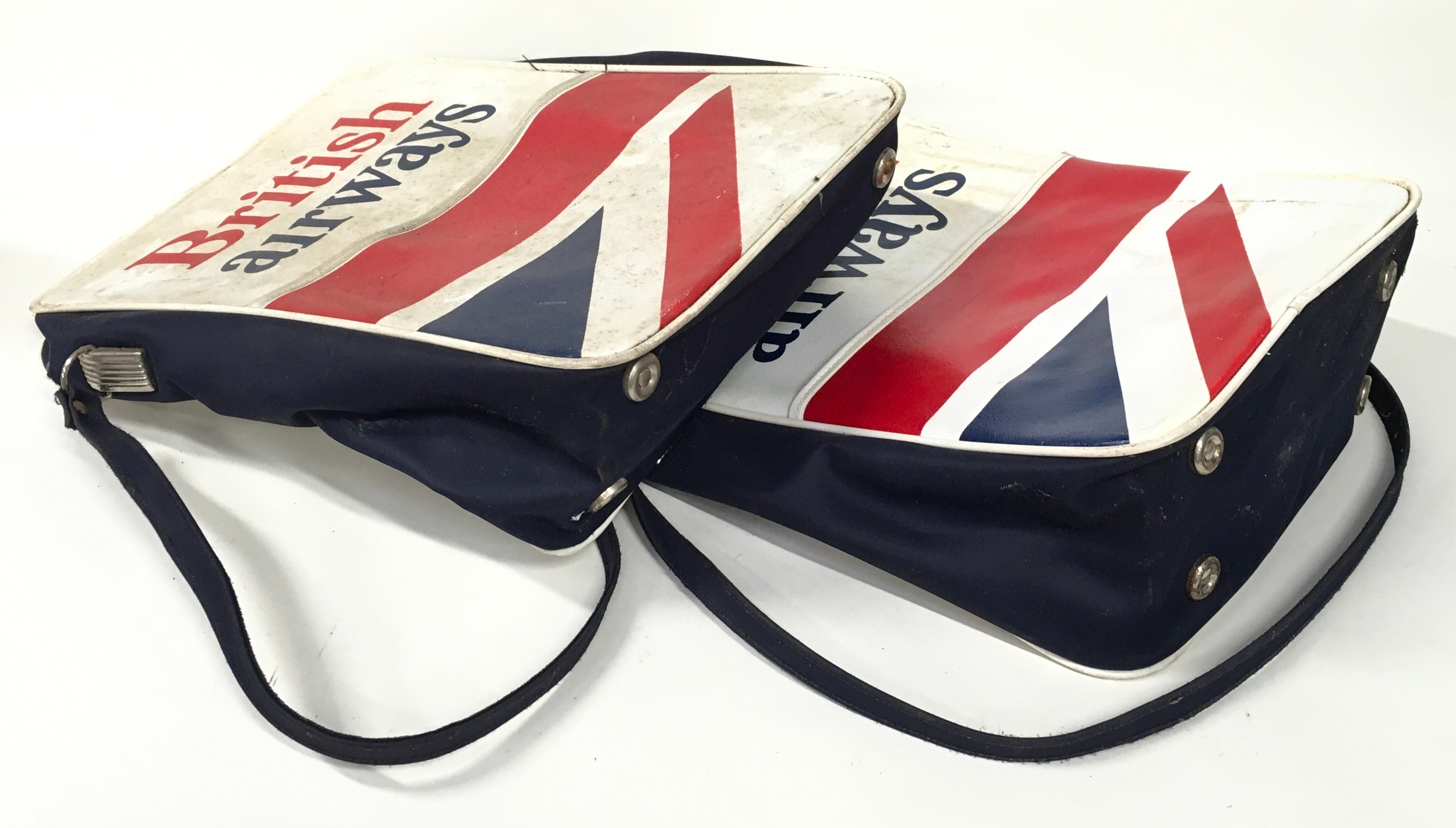 Two vintage 1970's British Airways shoulder bags together with a Speedo Bag. - Image 3 of 5