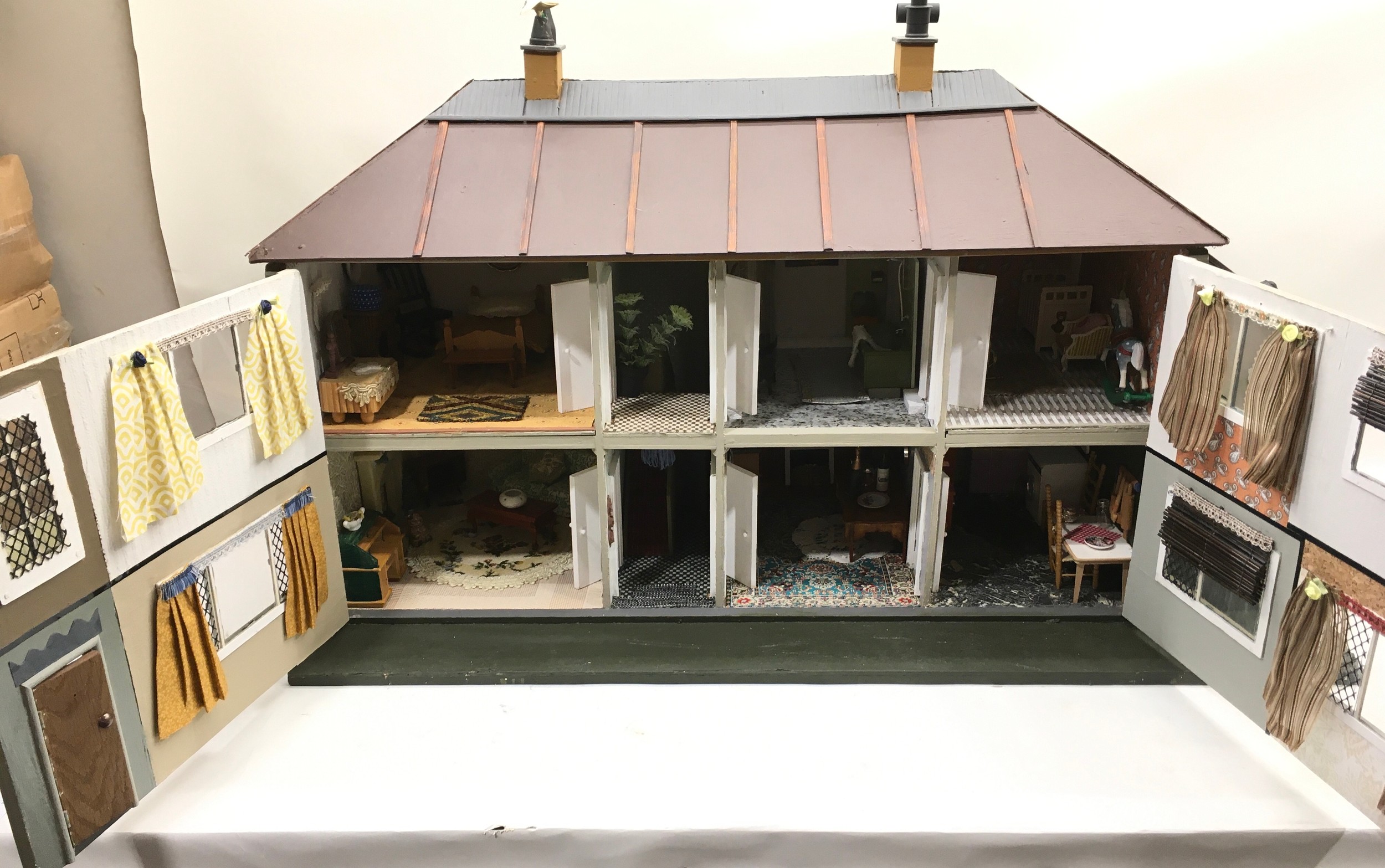 Early "Tri-ang dolls house fully furnished (ready to move into) 70x95x40cm - Image 2 of 6