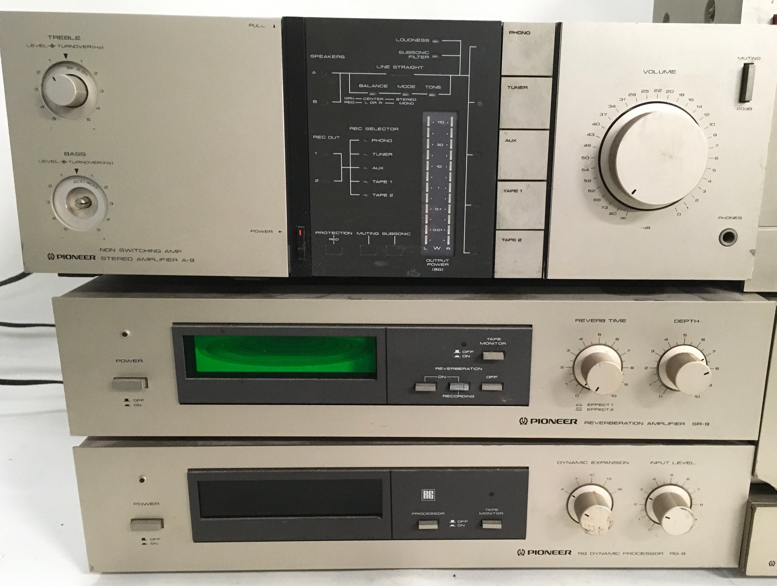Pioneer separates to include stereo amplifier A9, graphic equalizer SG9, stereo cassette tape deck - Image 2 of 5
