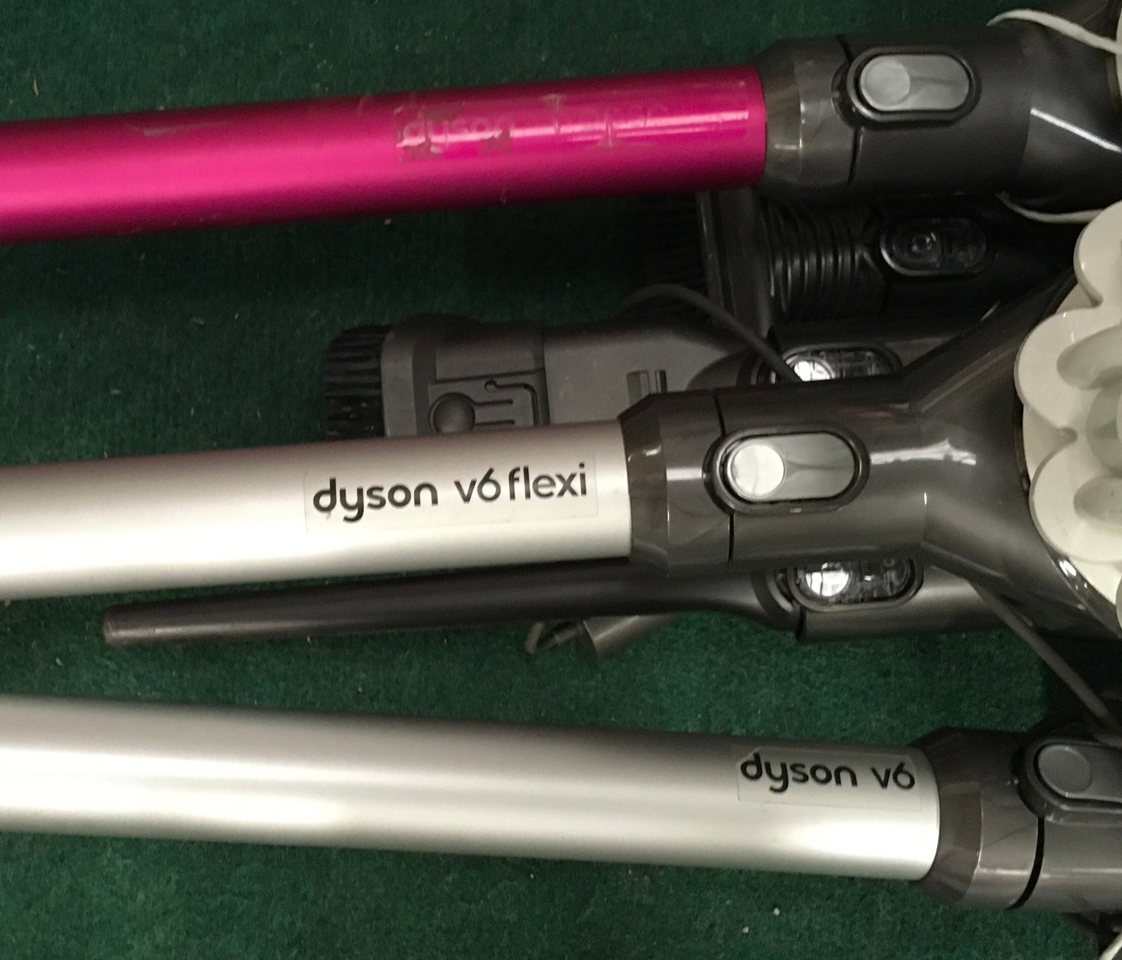 Dyson v6 cordless vacuum cleaner together with Dyson v6 flexi and v6 absolute vacuum cleaner (wp). - Image 2 of 2