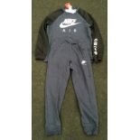 Nike "Air" track suit BNWT boys 13-15 yrs (ref9)