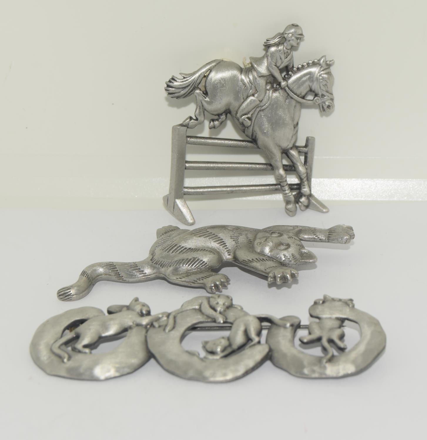 3 x collectors JJ American pewter brooches.