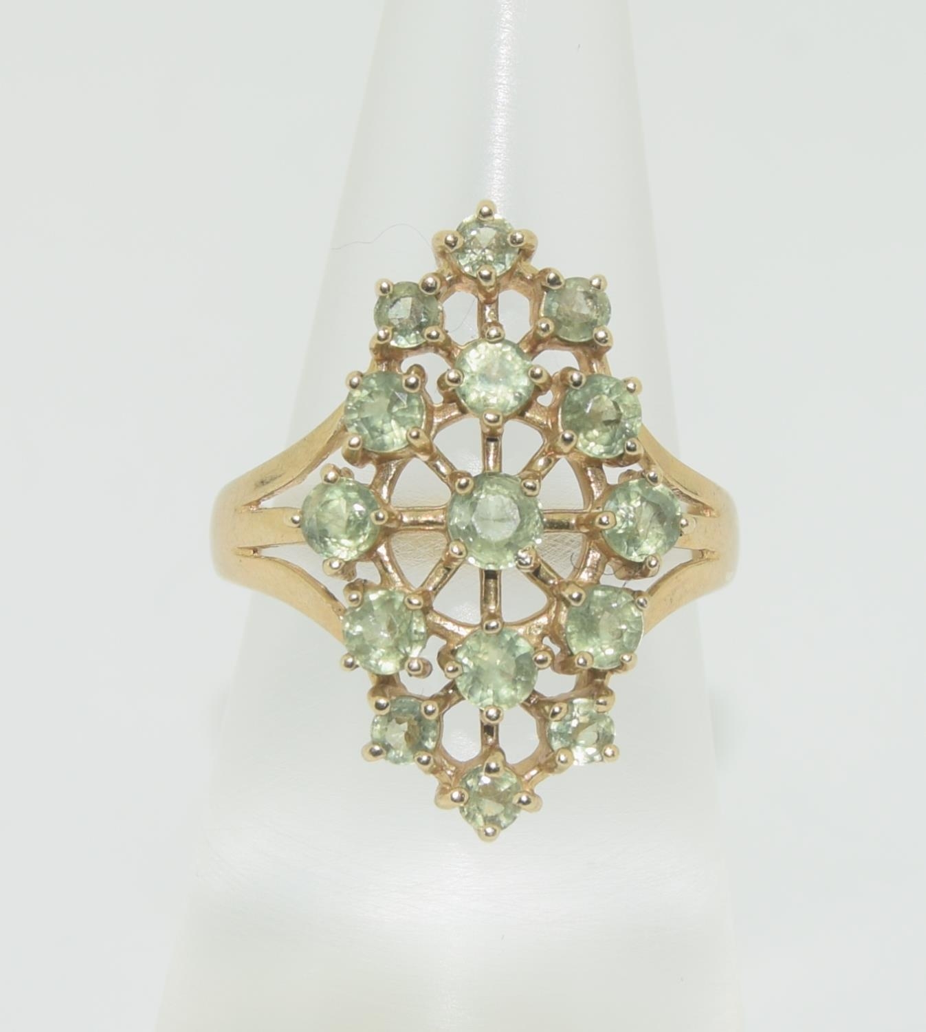 9ct gold ladies Peridot diamond shape ring size P