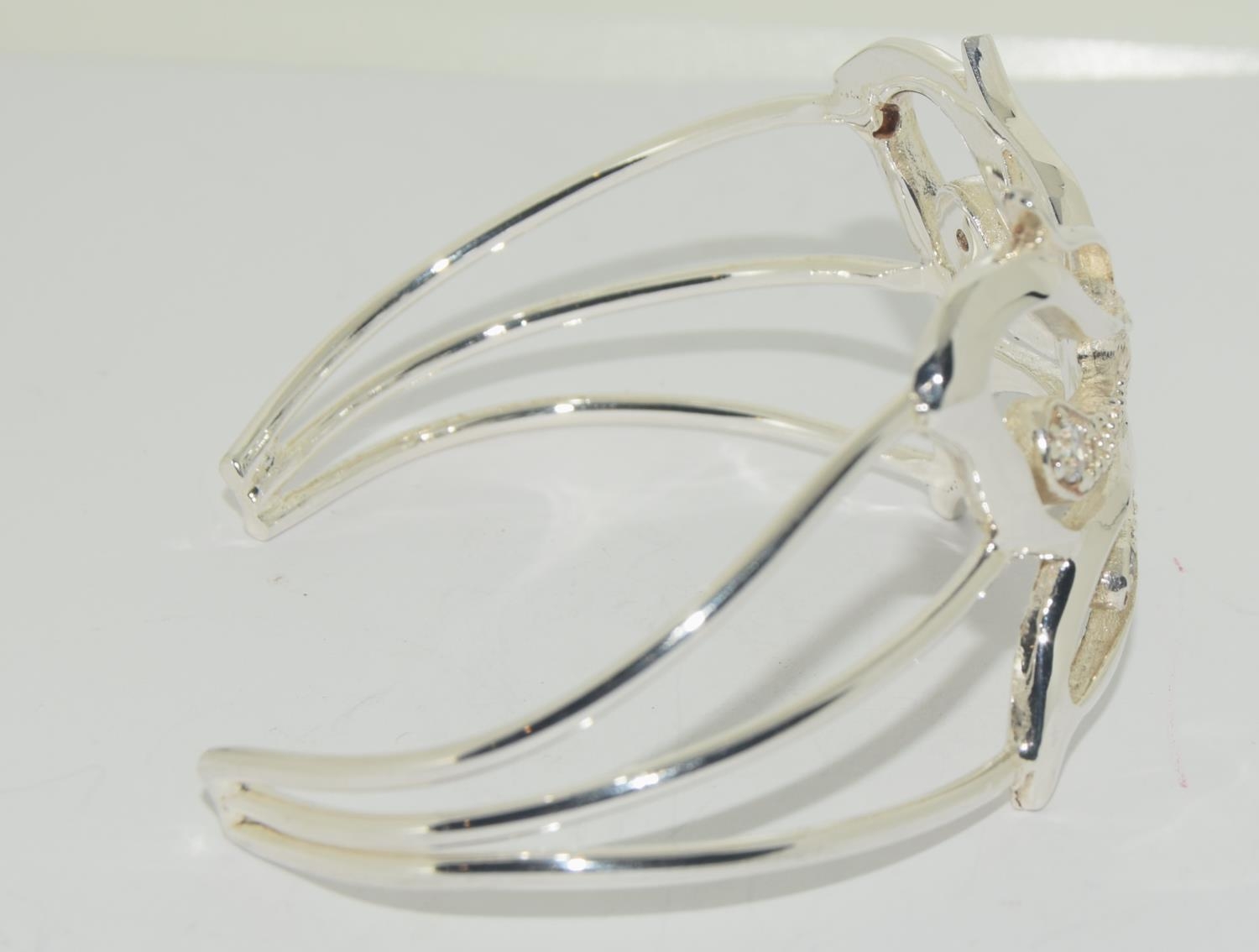 Large 925 silver CZ butterfly bangle. - Image 2 of 3
