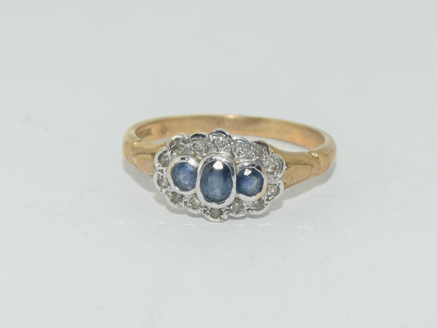 A 9ct gold Antique sapphire and diamond ring, Size P