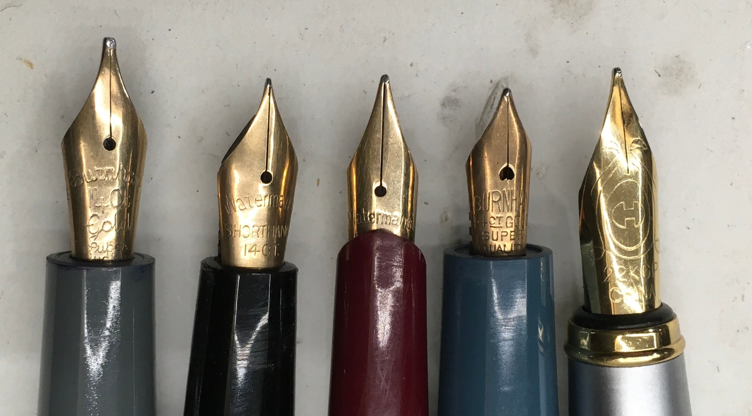 Small collection of Fountain pens including Waterman. Some with advertised gold nibs. 5 in all - Image 2 of 2