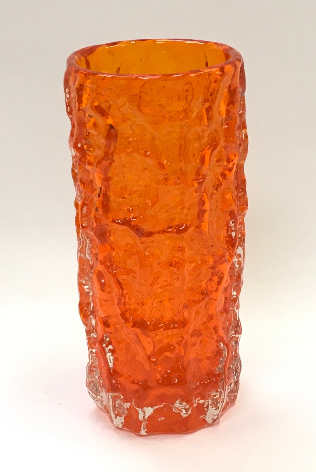 Whitefriars Tangerine textured glass vase designed by Geoffrey Baxter 20 cm high 8.5cm diameter.