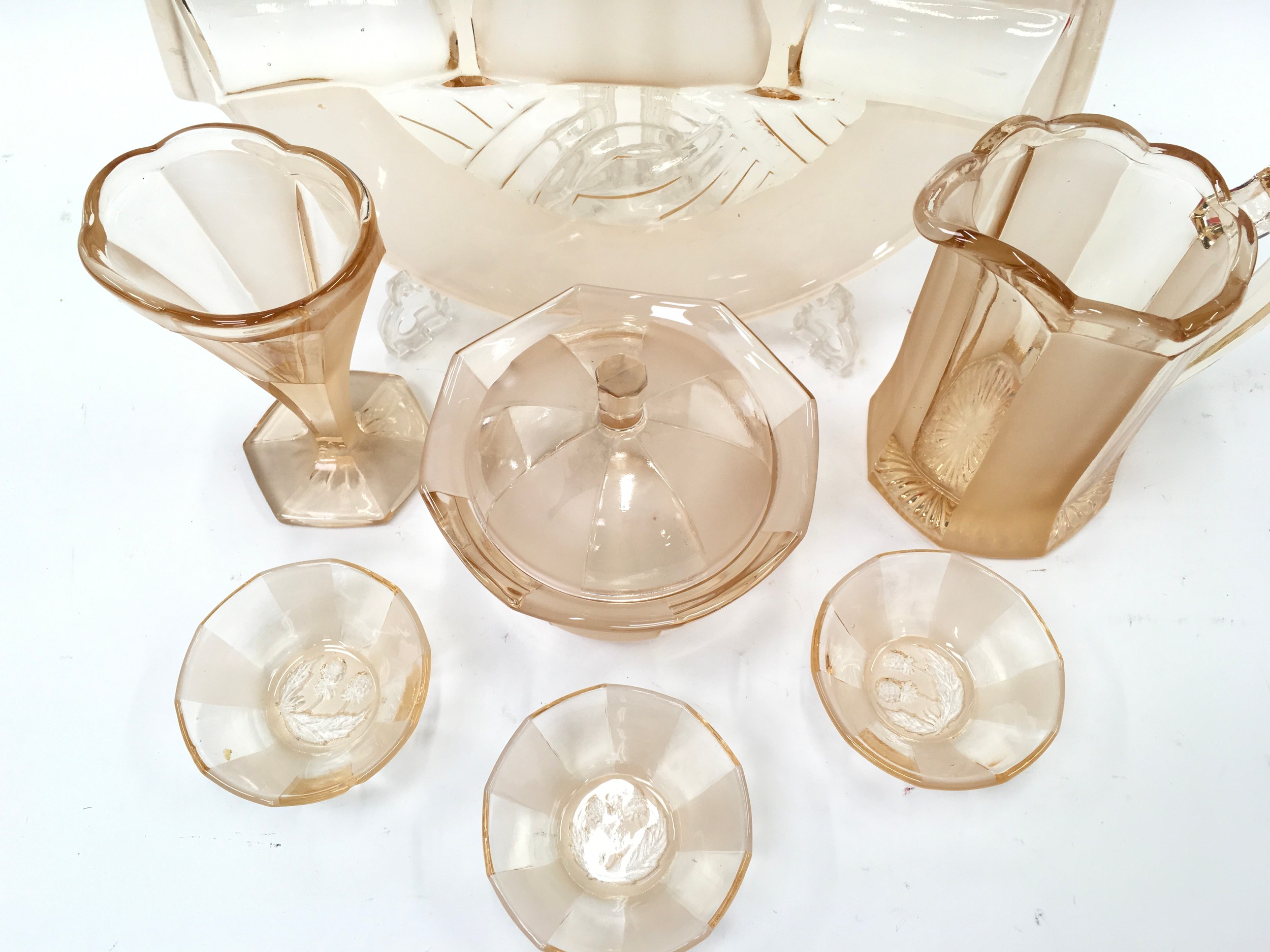 A collection of vintage Art Deco amber coloured dressing table glassware. - Image 2 of 4