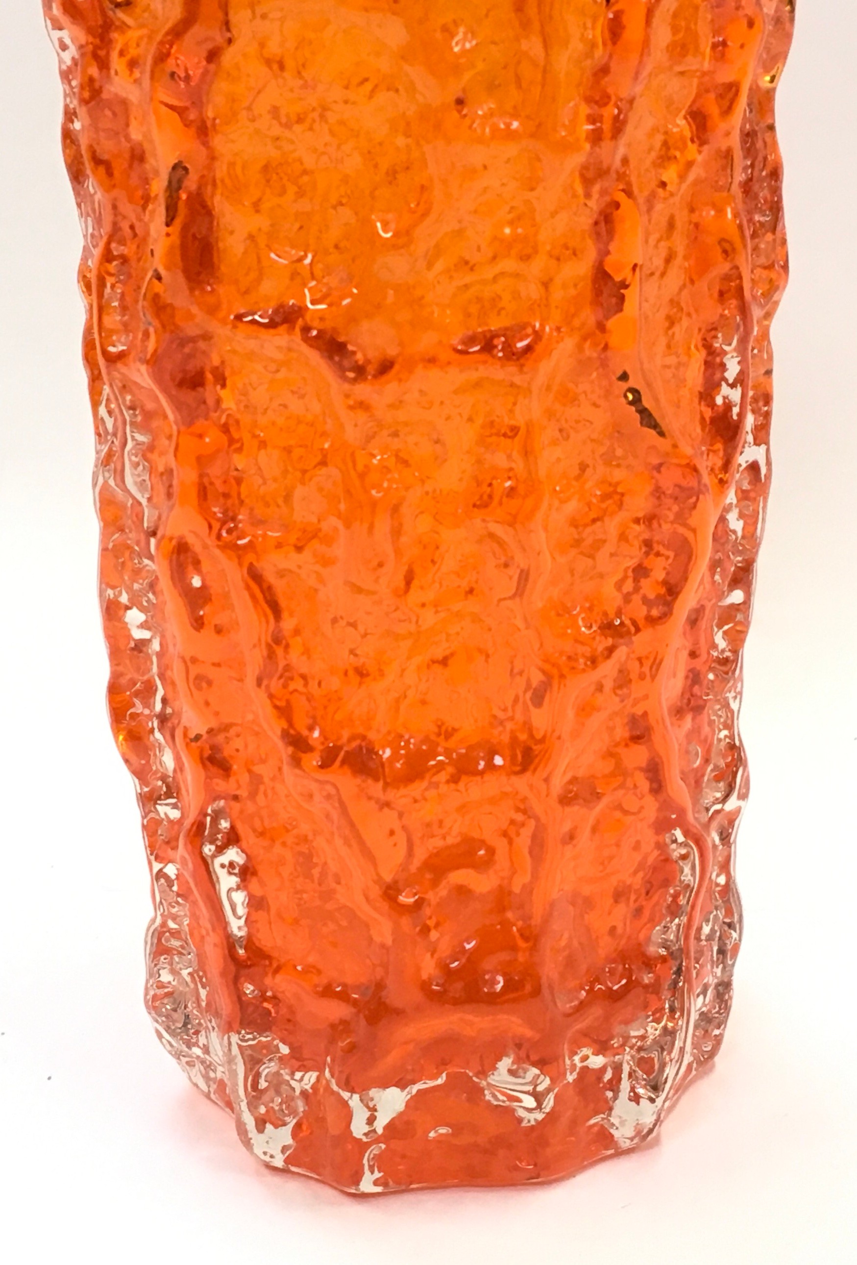 Whitefriars Tangerine textured glass vase designed by Geoffrey Baxter 20 cm high 8.5cm diameter. - Image 3 of 5
