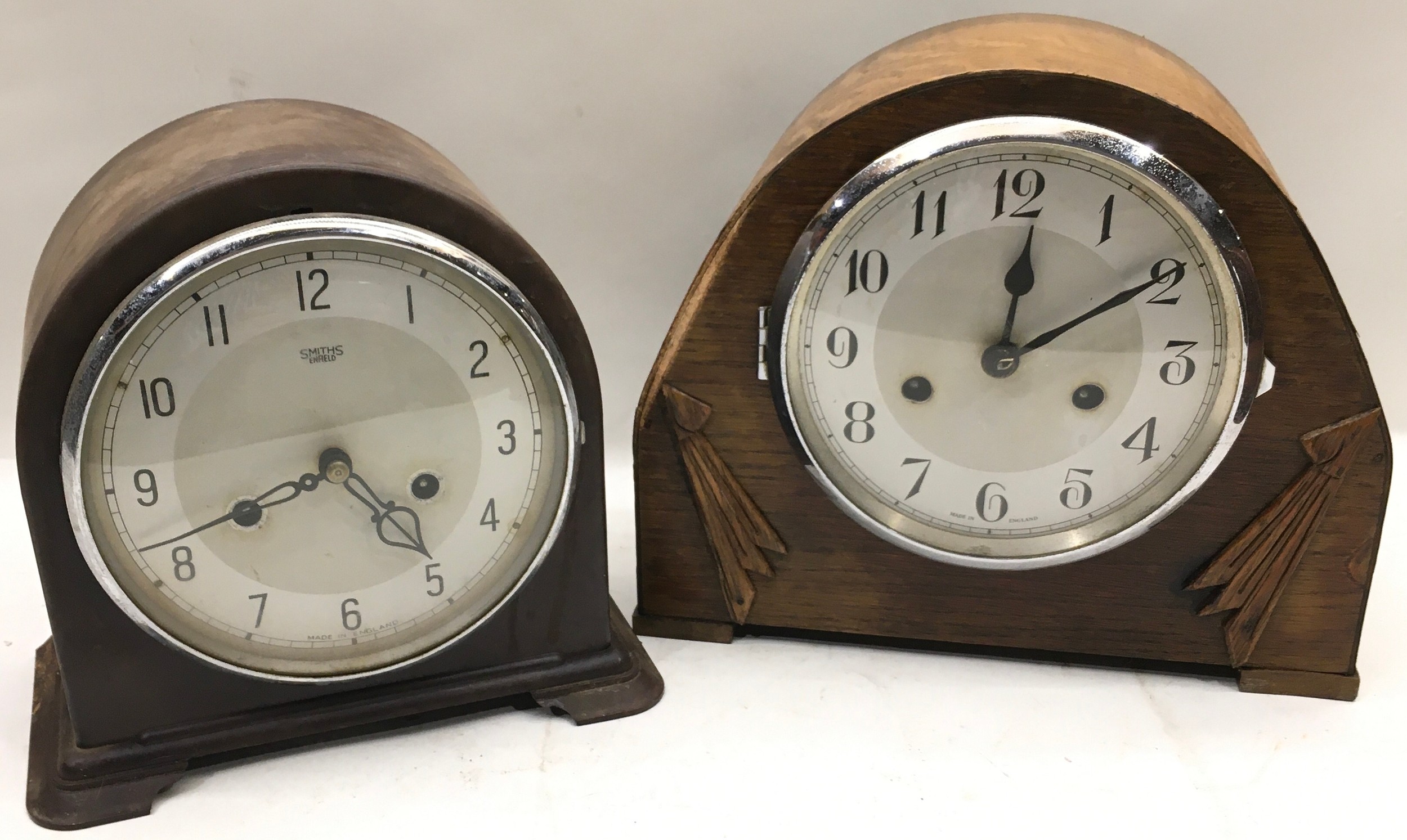 4 vintage mantle clocks to include a Napoleons hat example. Untested - Image 4 of 4
