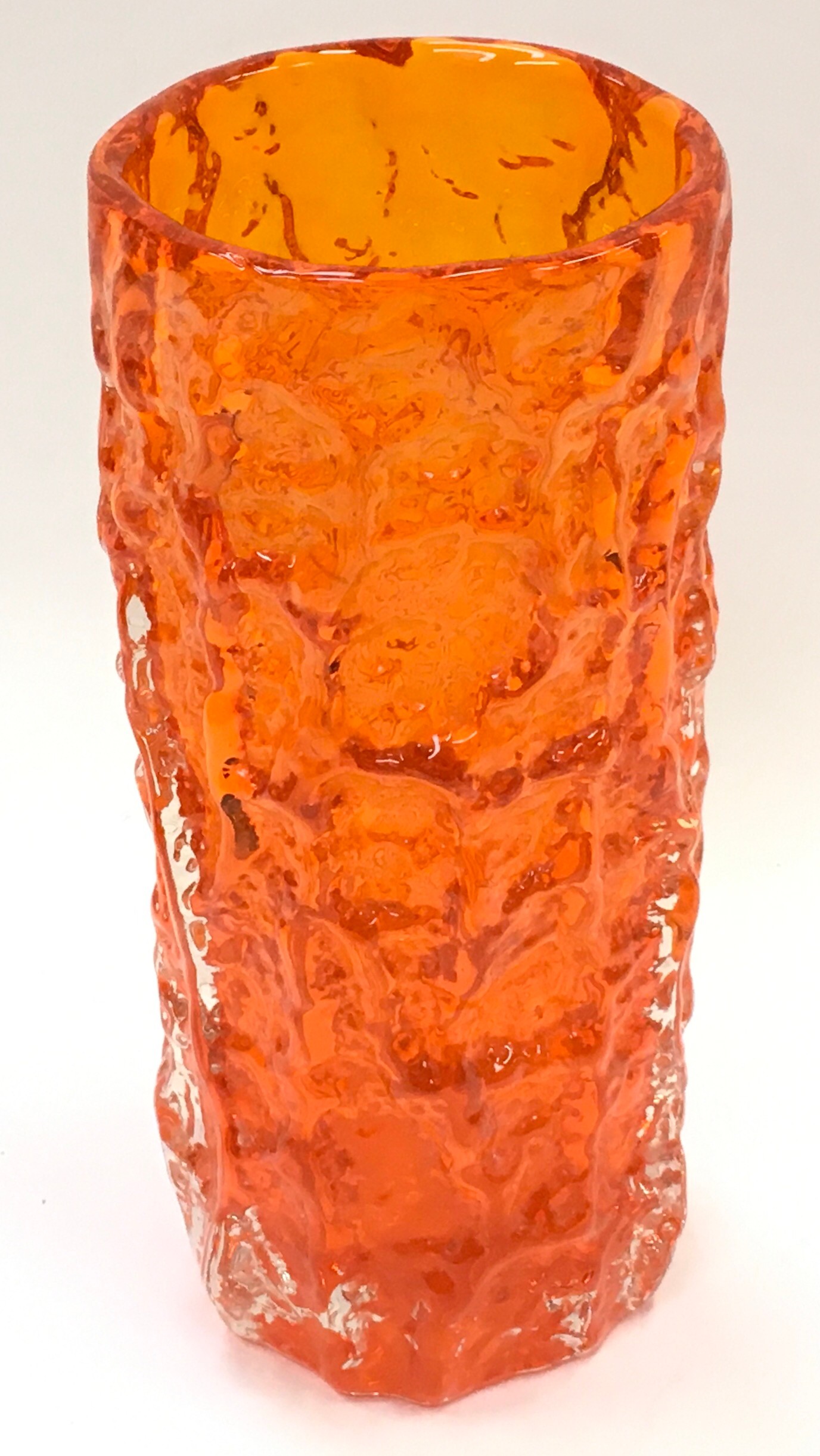 Whitefriars Tangerine textured glass vase designed by Geoffrey Baxter 20 cm high 8.5cm diameter. - Image 4 of 5