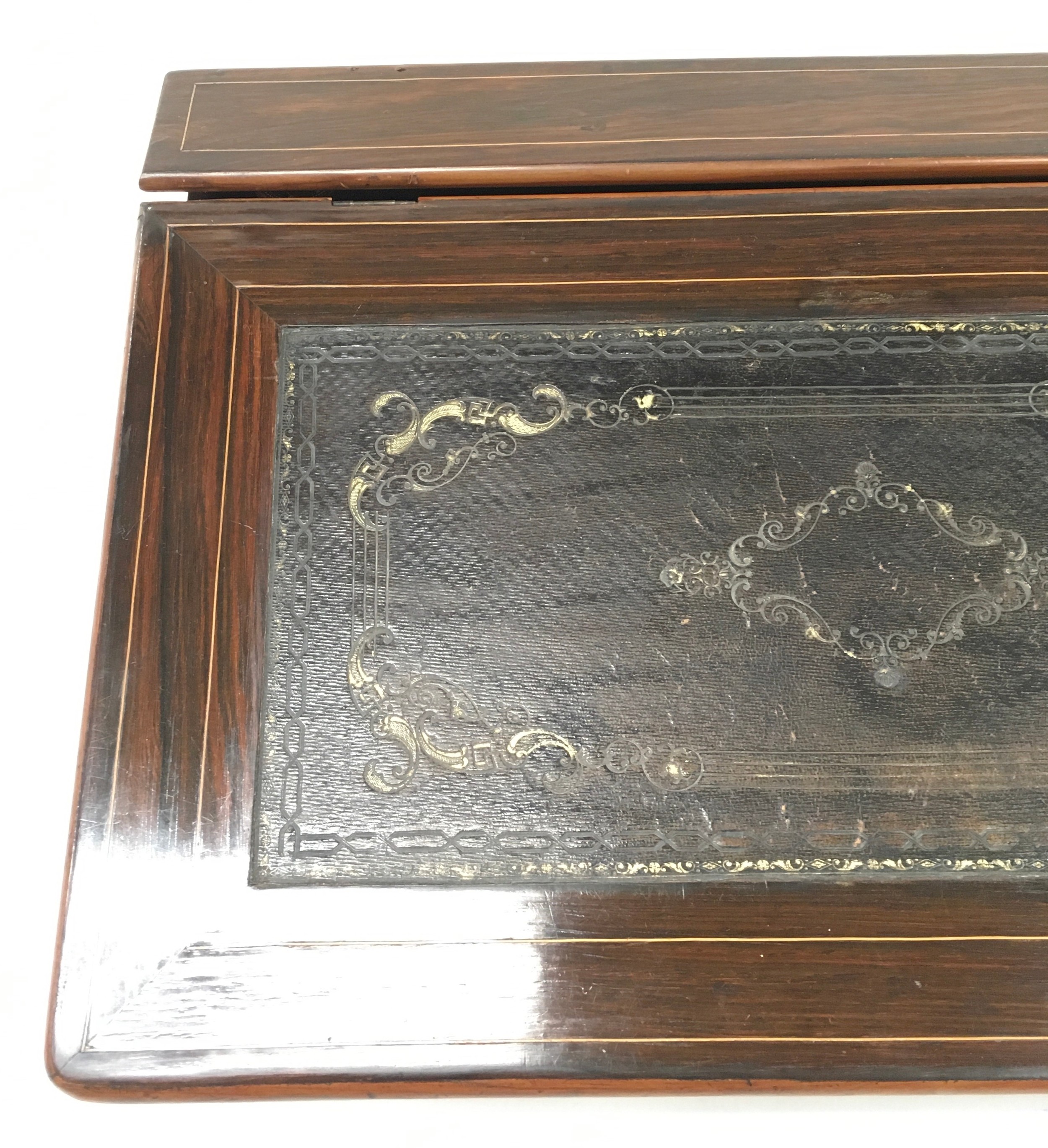 A Rosewood tabletop writing slope with two hinged compartments, leather insert, circa 18th century. - Image 2 of 6