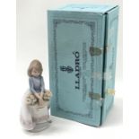 Vintage Lladro figure no 5467 1987 girl with basket of flowers boxed