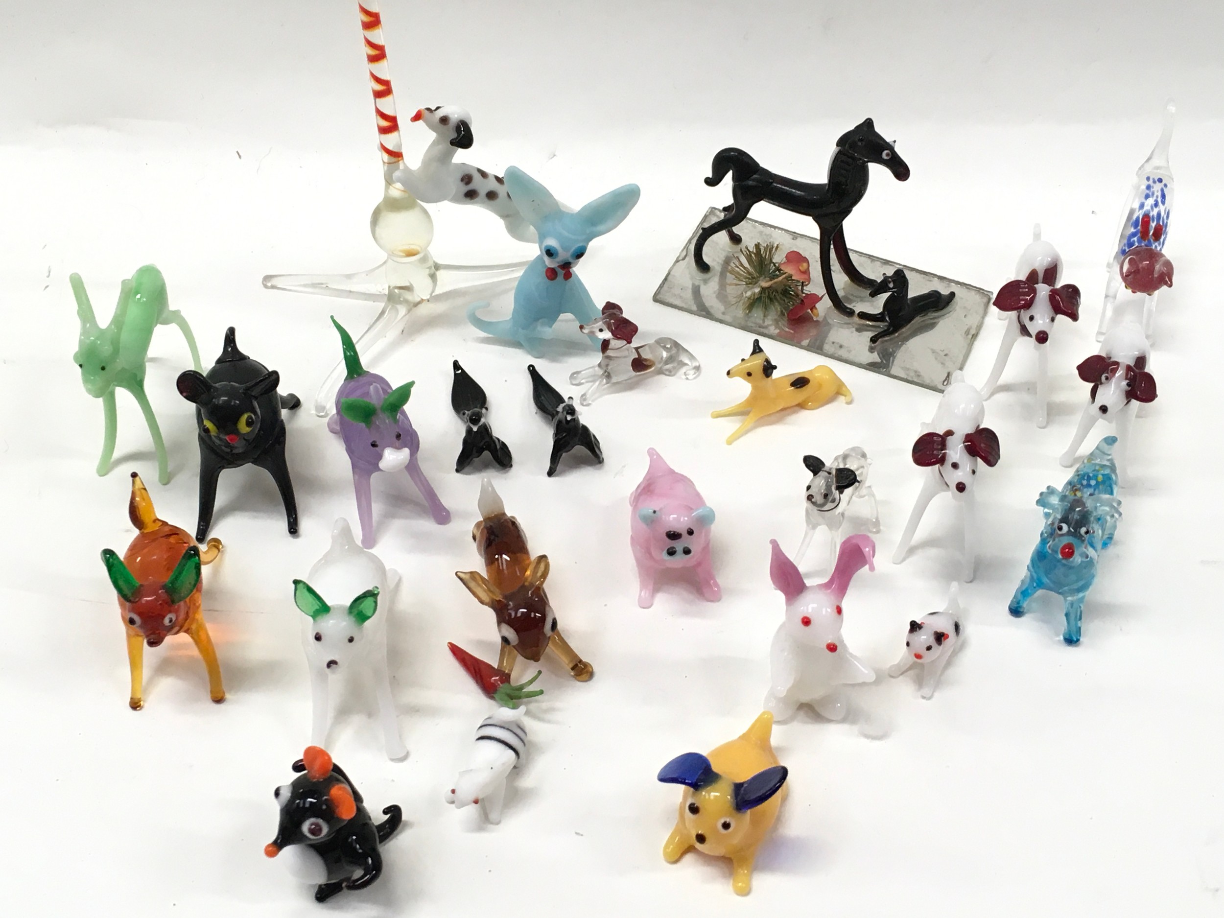 A collection of small Murano glass animals. - Image 4 of 4