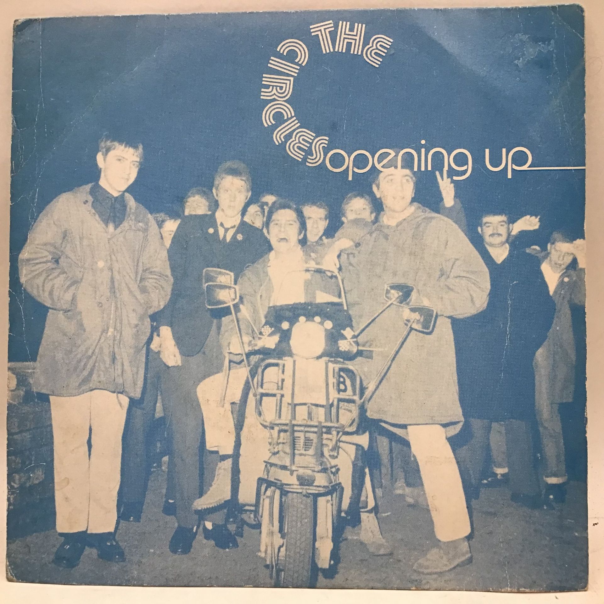 THE CIRCLES ‘OPENING UP’ RARE 7” SINGLE. Original UK 45 issued in 1979 by Graduate Records GARD 4.