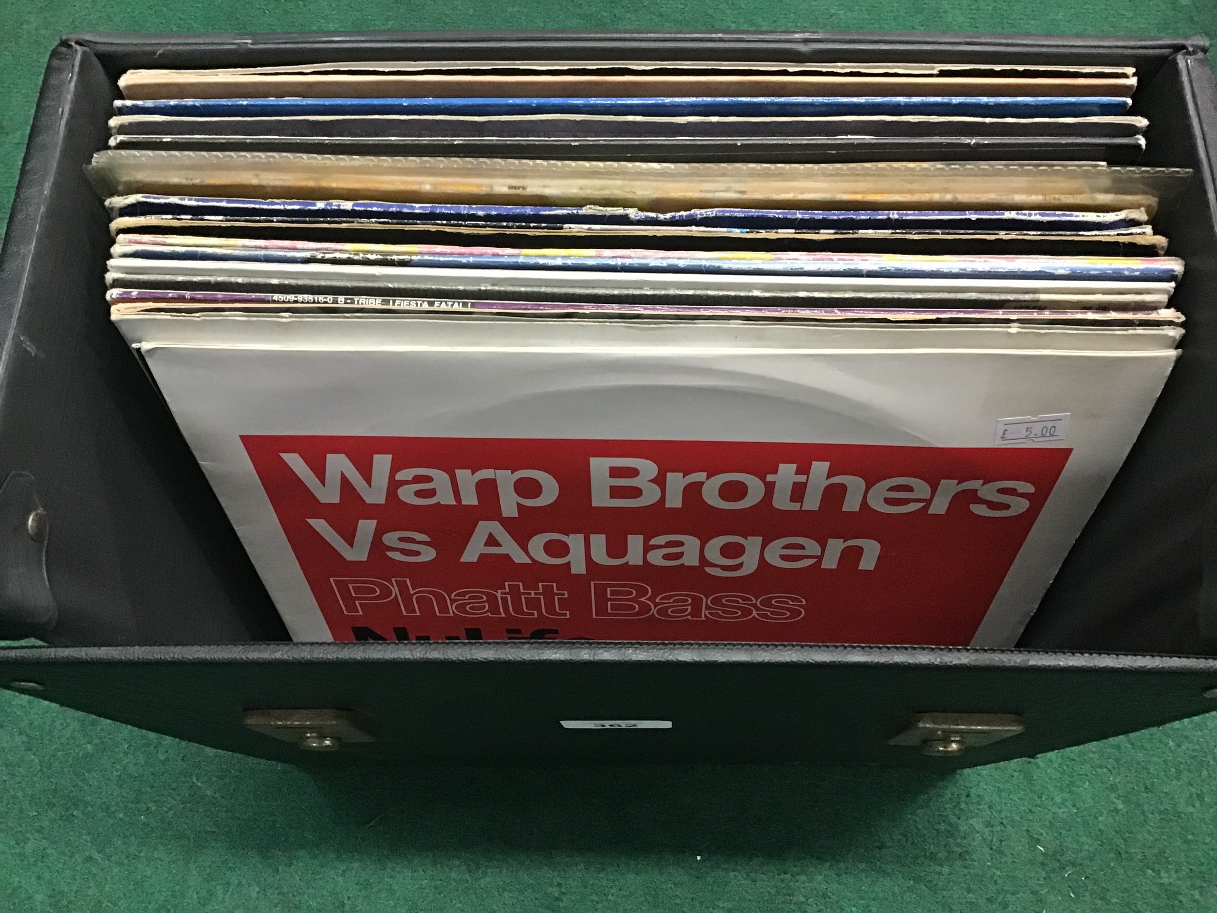 VARIOUS DANCE ORIENTATED 12” SINGLES. Box of various 12” records mainly in used conditions