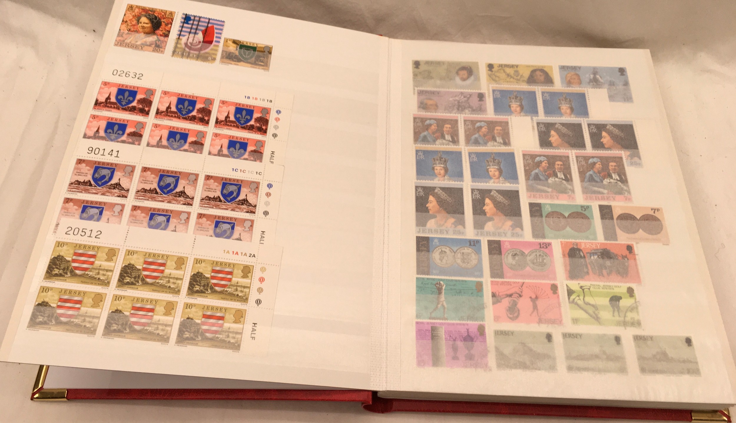 Stamps: Quality stockbook with collection of Jersey stamps - Image 4 of 5