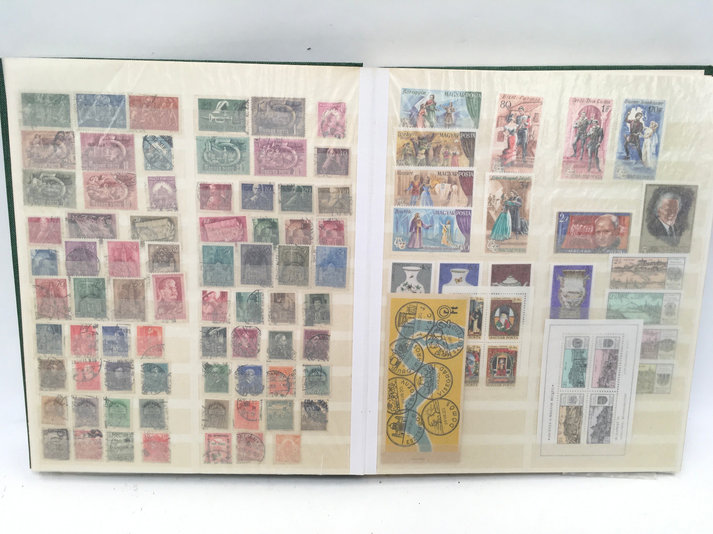 Stamp album containing Yugoslavia and other stamps. Some proof. - Image 3 of 9
