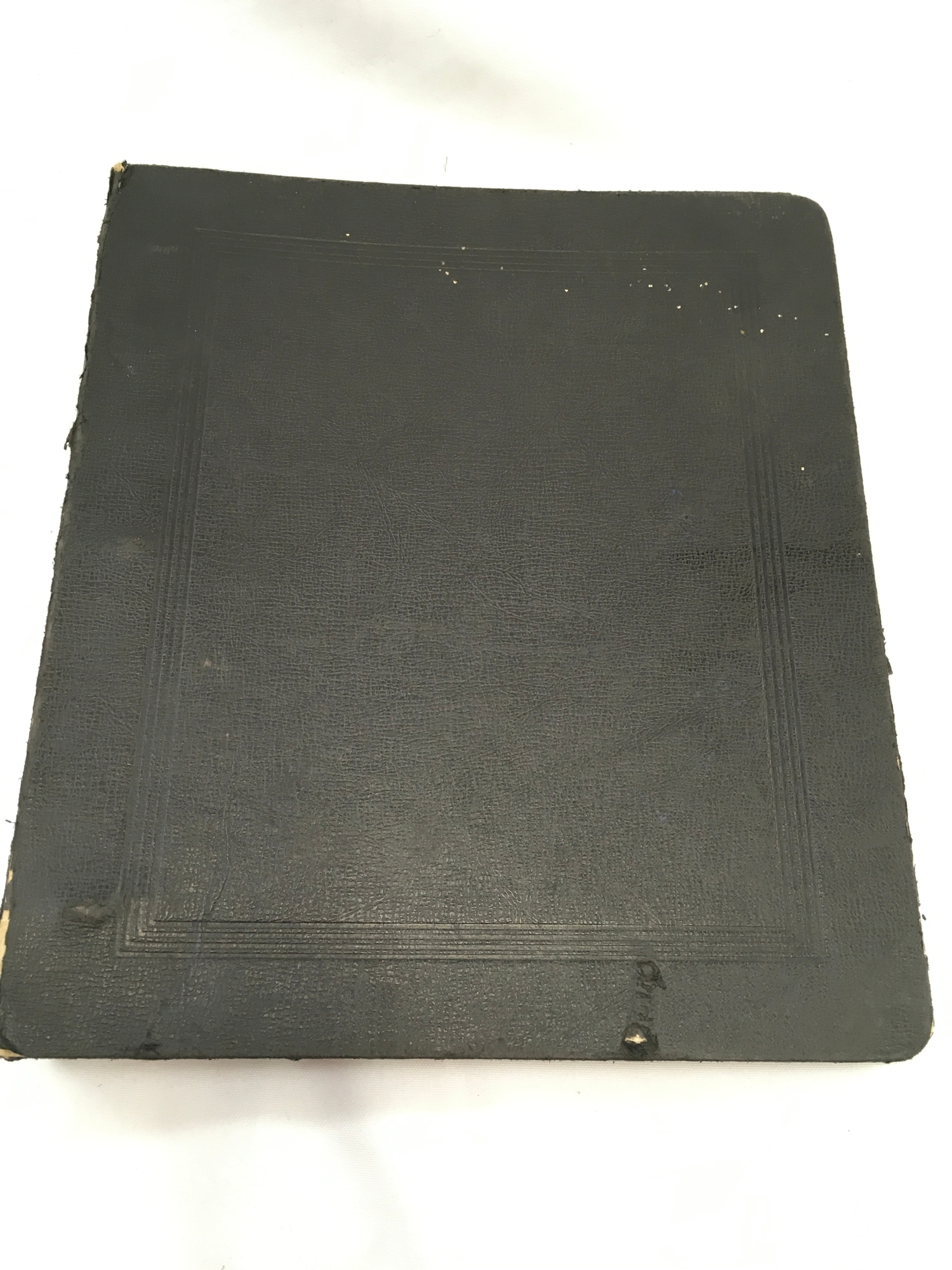 A folder containing Sir Winston Churchill stamps (unfranked). - Image 4 of 4