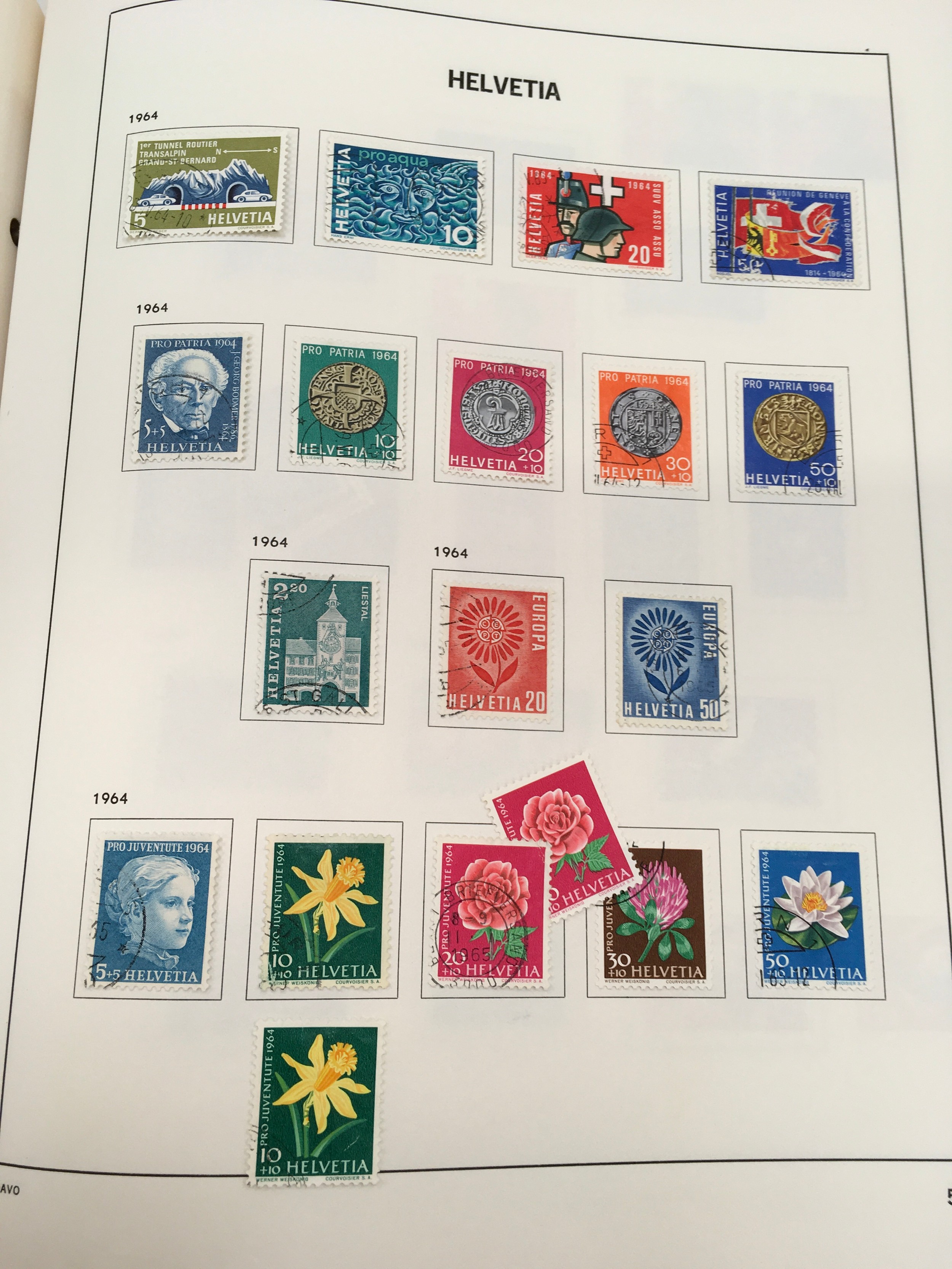 Album of Switzerland stamps (black 143) - Image 4 of 6